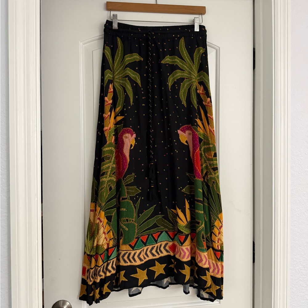 FARM Rio Vintage Maxi Skirt – Tropical Parrot Print – Size P (Small)